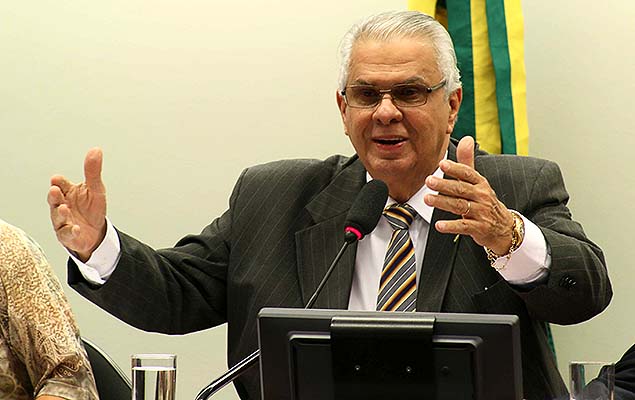 O presidente do Conselho de tica, Jos Carlos Arajo, em sesso sobre a cassao de Eduardo Cunha