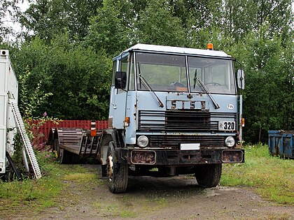 Sisu M-161 camion 420px-Sisu_M162