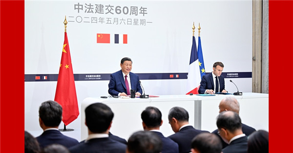 Xi, Macron jointly meet the press