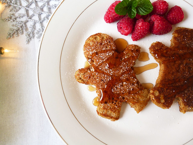 Raspberry Bloom: Gingerbread Pancakes