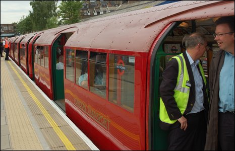 The Heritage Train to mark the 30th anniversary of the Jubilee Line