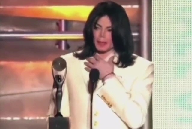 Les fans de Michael Jackson confus par l'étrange "voix profonde" de la star dans une vidéo virale 0643bfc6-f84e-4863-9856-d05a9e9e104a