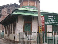 Rozabal shrine, Srinagar 