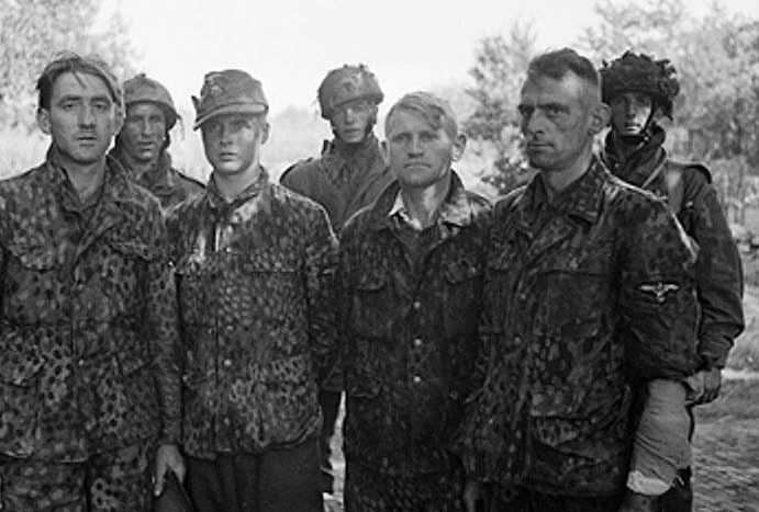 Vojnici korpusa. aprila 1944