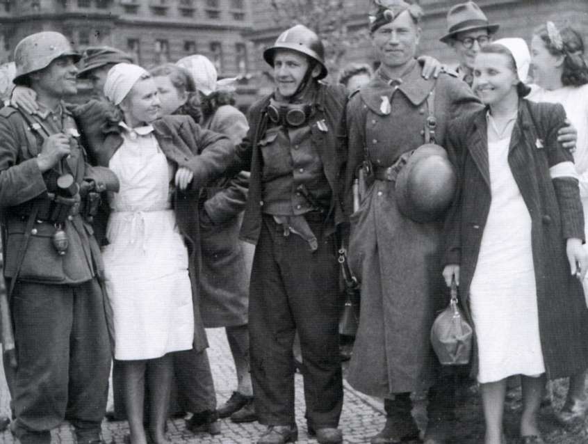 Vojnici ROA u Pragu. maja 1945